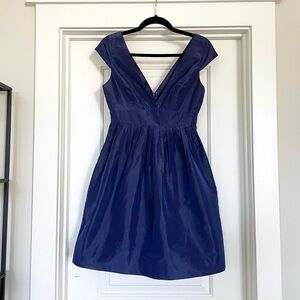 J.CREW Blue Pleated Silk Taffeta A-Line Knee Length Dress V-Neck Pockets Size 2